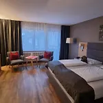 Zum Hohen Eimberg Hotel 4*