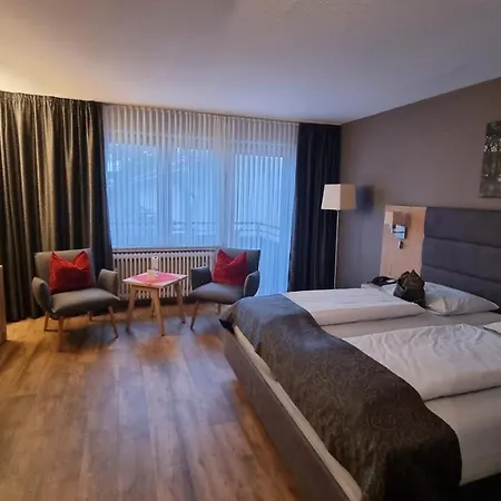Zum Hohen Eimberg Hotel 4*