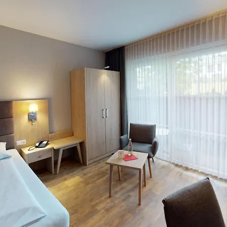 Otel Zum Hohen Eimberg Willingen (Upland)