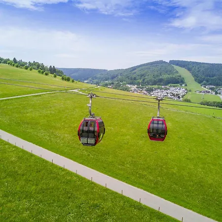 Zum Hohen Eimberg فندق