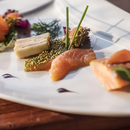 Zum Hohen Eimberg Otel 4*