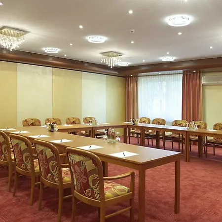 Hotel Sporthotel Zum Hohen Eimberg 4*