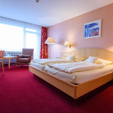 Sporthotel Zum Hohen Eimberg 4*