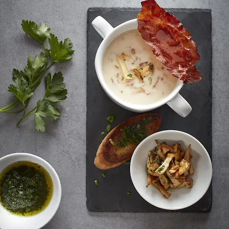 Zum Hohen Eimberg Otel