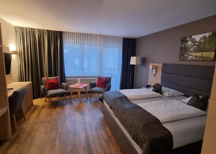 Zum Hohen Eimberg Отель 4*