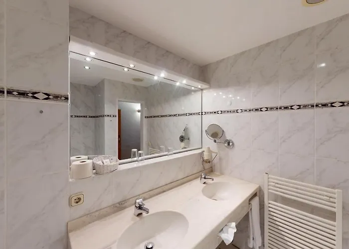 Zum Hohen Eimberg Отель Виллинген