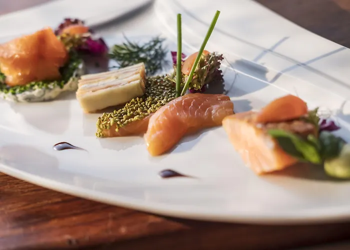 Zum Hohen Eimberg Отель 4*