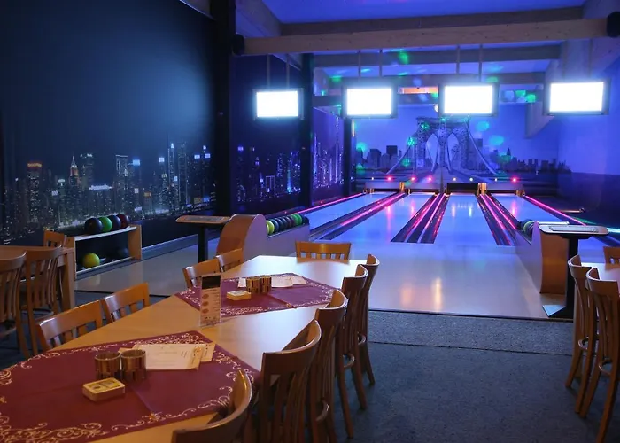 Zum Hohen Eimberg Отель 4*